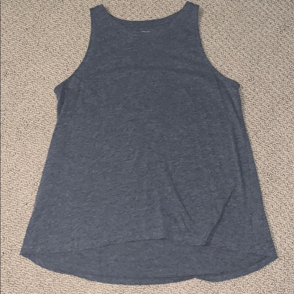 Old Navy Tank (M)
